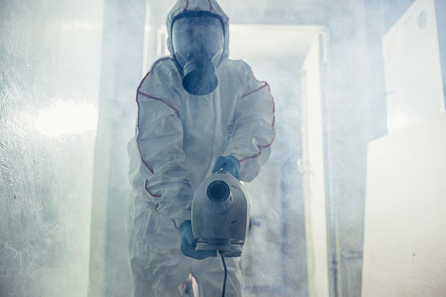 Operative spraying room